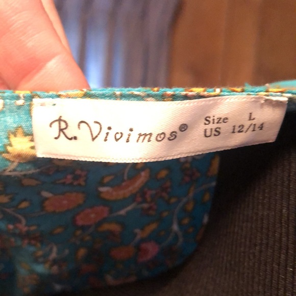 Beautiful Long Women’s Dress with Tassels - Picture 14 of 15